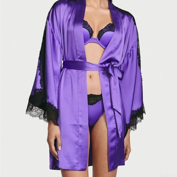 Victoria's Secret Other - NWOT Victoria’s Secret Purple Black Luxe Collection Lace Trim Kimono Robe, XS/S